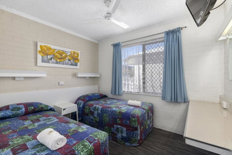 Coastal Bay Motel - Accommodation Coffs Harbour 15