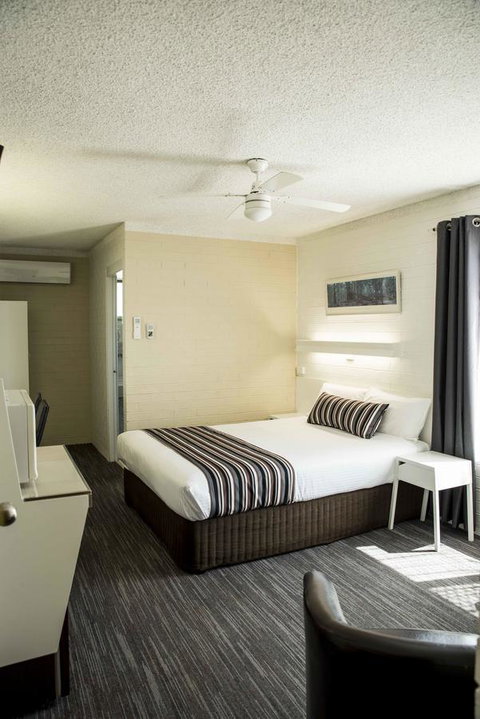 Coastal Bay Motel - Accommodation Coffs Harbour 35