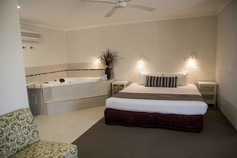 Coastal Bay Motel - Accommodation Coffs Harbour 26