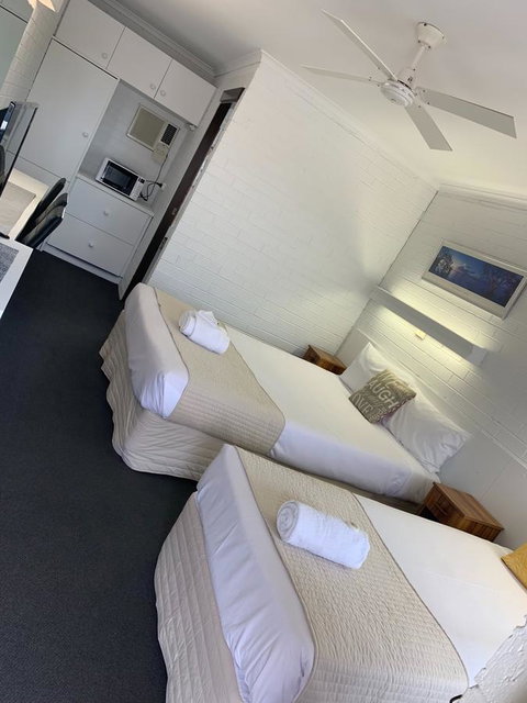 Coastal Bay Motel - Accommodation Coffs Harbour 34