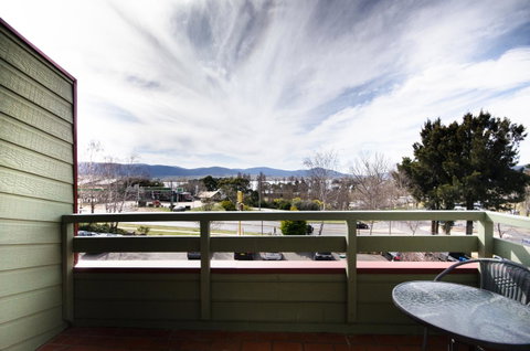 Alpine Gables - Accommodation Coffs Harbour 3