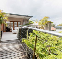Family surf house 5 min walk to Manly beach - Accommodation Coffs Harbour