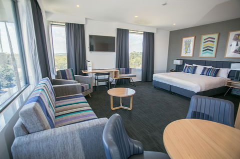Alpha Hotel Eastern Creek - Accommodation Coffs Harbour 36