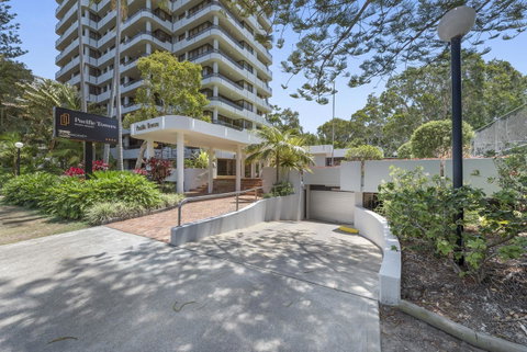 Pacific Towers Beach Resort - Accommodation Coffs Harbour 0