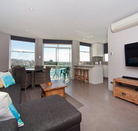 Gorgeous Coogee Views 2 beds WT21 - Accommodation Coffs Harbour
