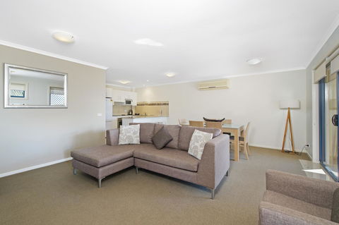 South Pacific Apartments - Accommodation Coffs Harbour 9