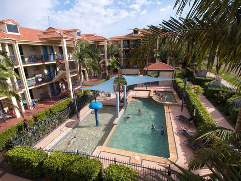 South Pacific Apartments - Accommodation Coffs Harbour 2