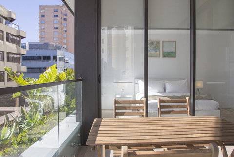 Cozy Apartment With Harbour Bridge View In Bondi - Accommodation Coffs Harbour 6