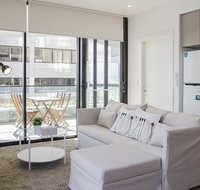 Cozy apartment with harbour bridge view in Bondi - Accommodation Coffs Harbour