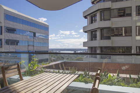 Cozy Apartment With Harbour Bridge View In Bondi - Accommodation Coffs Harbour 7