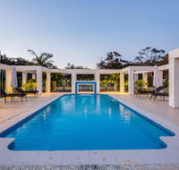 One Mile Mansion - Private Coastal Retreat FREE FAMILY ADVENTURE PASS - Accommodation Coffs Harbour