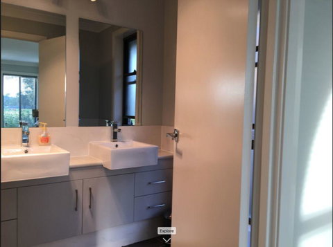 Sydney Amazing Holiday Home Bridal BnB - Accommodation Coffs Harbour 11