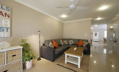 Marty's @ Little Beach - Accommodation Coffs Harbour 11