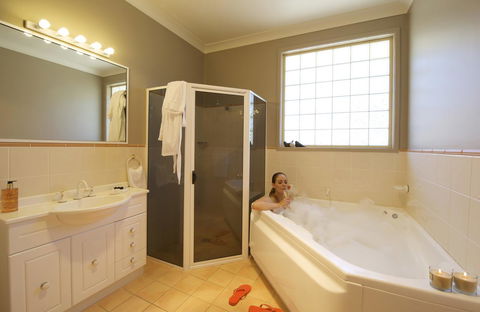 Marty's @ Little Beach - Accommodation Coffs Harbour 5