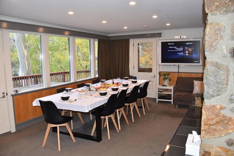 Pure Chalet Thredbo - Accommodation Coffs Harbour 3