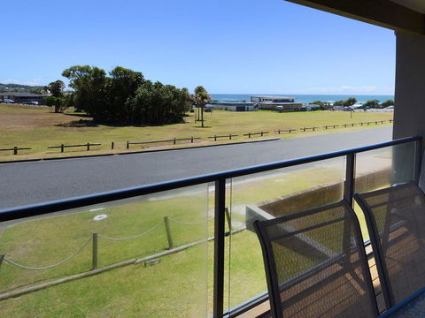 2 Cliff Road - Accommodation Coffs Harbour 4