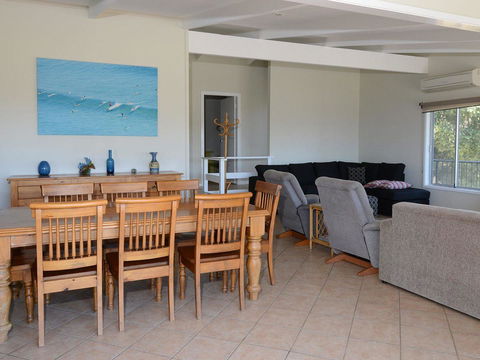 2 Cliff Road - Accommodation Coffs Harbour 3