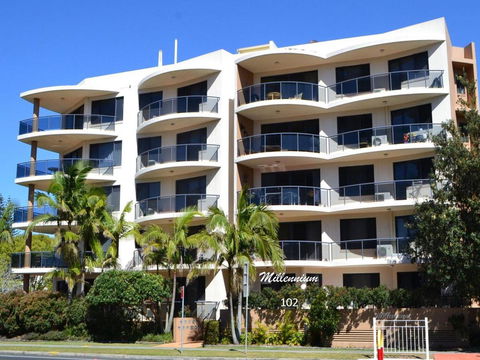 Millennium 102 With Pool In Complex - Accommodation Coffs Harbour 6