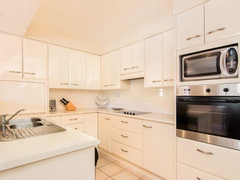 Millennium 102 With Pool In Complex - Accommodation Coffs Harbour 9