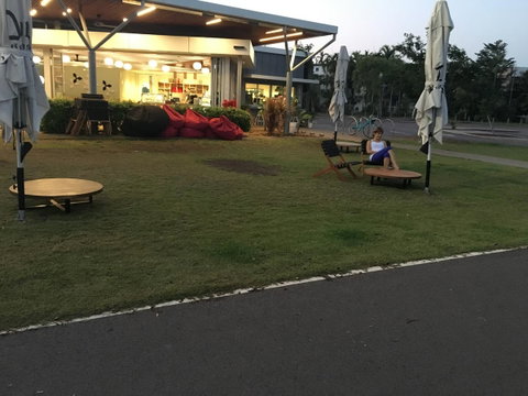 Nightcliff Foreshore Getaway - McKay Gardens - Accommodation Coffs Harbour 22