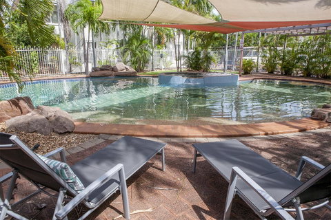 Nightcliff Foreshore Getaway - McKay Gardens - Accommodation Coffs Harbour 3