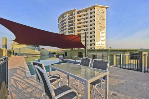 Nomikis\'On The Avenue - Accommodation Coffs Harbour 12