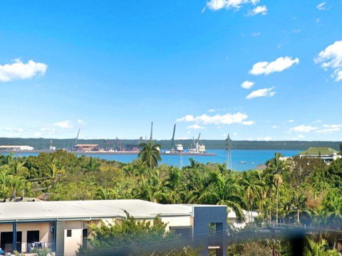 Nomikis\'On The Avenue - Accommodation Coffs Harbour 15