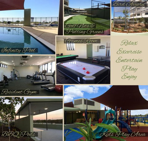 Nomikis\'On The Avenue - Accommodation Coffs Harbour 3