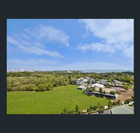 Nomikis'On The Avenue - Accommodation Coffs Harbour