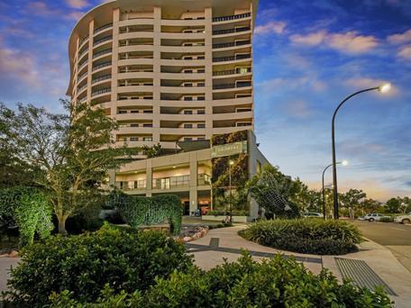 Nomikis\'On The Avenue - Accommodation Coffs Harbour 1