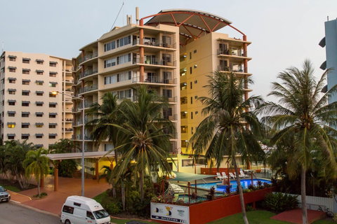 Cullen Bay Resorts - Accommodation Coffs Harbour 0