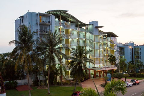 Cullen Bay Resorts - Accommodation Coffs Harbour 11