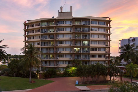 Cullen Bay Resorts - Accommodation Coffs Harbour 12
