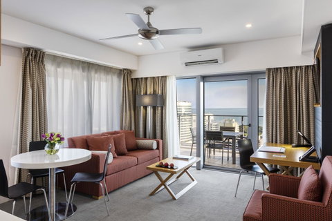 Oaks Darwin Elan Hotel - Accommodation Coffs Harbour 16