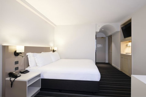DoubleTree By Hilton Esplanade Darwin - Accommodation Coffs Harbour 10