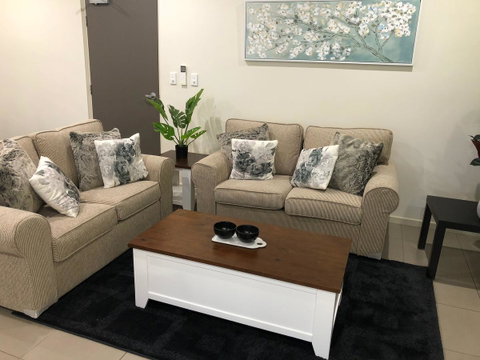 Darwin-Ocean Views, Tropical Getaway, Pool & Aircon - Accommodation Coffs Harbour 5