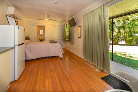 Oasis Tourist Park - Accommodation Coffs Harbour 7
