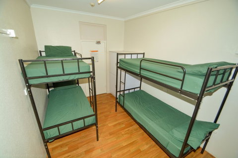 Chillis Backpackers - Accommodation Coffs Harbour 7