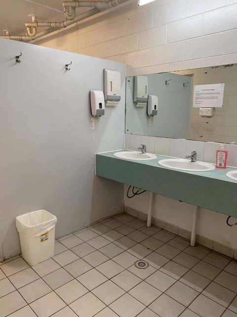 Frogs-Hollow Backpackers - Accommodation Coffs Harbour 22