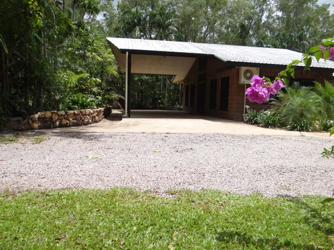 DARWIN'S SHADY ACRES RETREAT - Accommodation Coffs Harbour 2