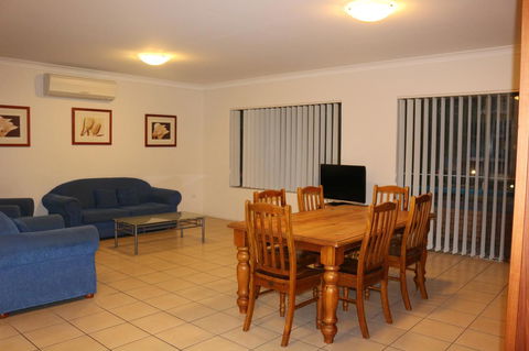 Golden Sands Motor Inn - Accommodation Coffs Harbour 13