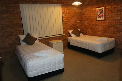 Golden Sands Motor Inn - Accommodation Coffs Harbour 5