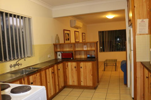 Golden Sands Motor Inn - Accommodation Coffs Harbour 7