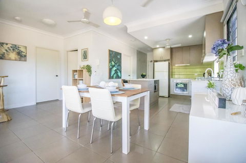 ZEN QUEST - The NOMADS PAD Near Nightcliff Markets & Sunset Foreshore - Accommodation Coffs Harbour 13