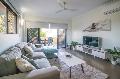 ZEN QUEST - The NOMADS PAD Near Nightcliff Markets & Sunset Foreshore - Accommodation Coffs Harbour 2