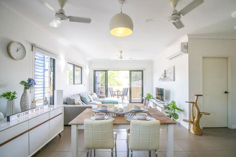 ZEN QUEST - The NOMADS PAD Near Nightcliff Markets & Sunset Foreshore - Accommodation Coffs Harbour 0
