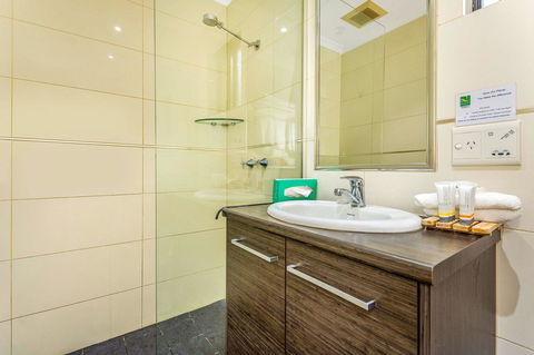 Quality Hotel Darwin Airport - Accommodation Coffs Harbour 2