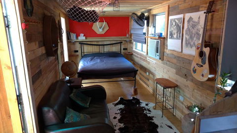 Alice\'s Secret Travellers Inn - Accommodation Coffs Harbour 11