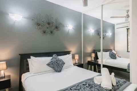 CitySide Apartment - 2 Bedroom With Private Courtyard - Accommodation Coffs Harbour 15
