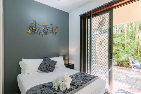 CitySide Apartment - 2 Bedroom With Private Courtyard - Accommodation Coffs Harbour 14